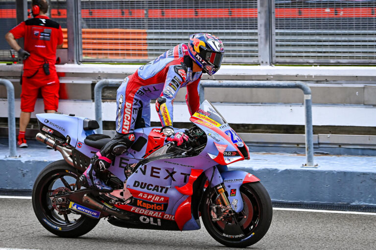 Sepang MotoGP teszt 2. nap – A top6 pályacsúcson belüli időt motorozott