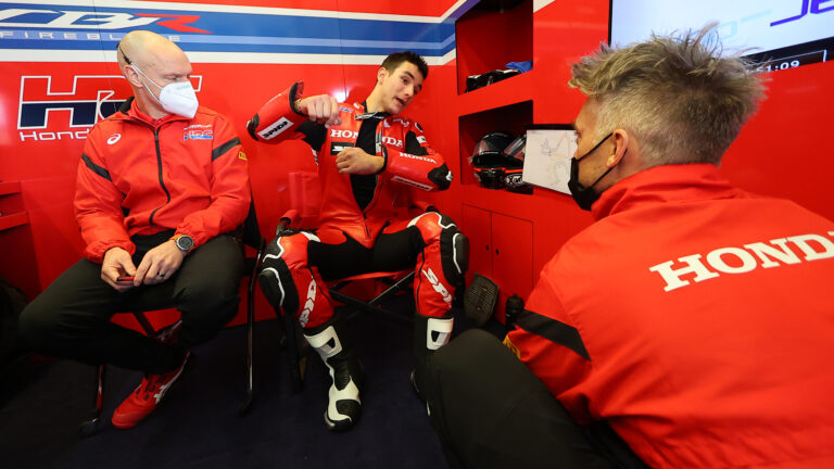 Leon Camier, WSBK HRC csapatfőnök: „Tovább kell fejlődnünk”