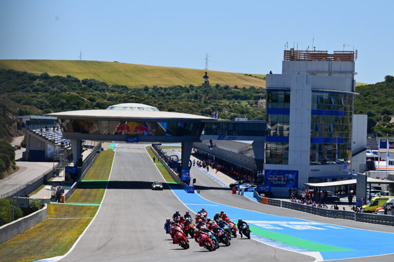 Hétvégi menetrend – Jerez és Oulton Park