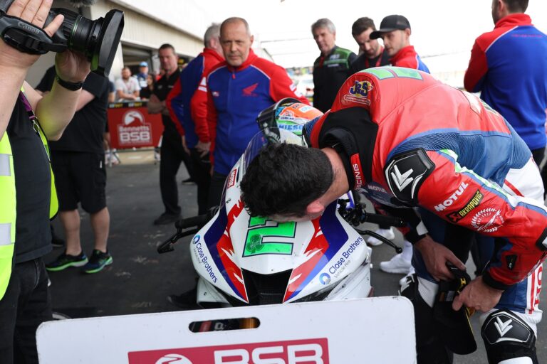 Mindent kiadott magából a triplázó Glenn Irwin