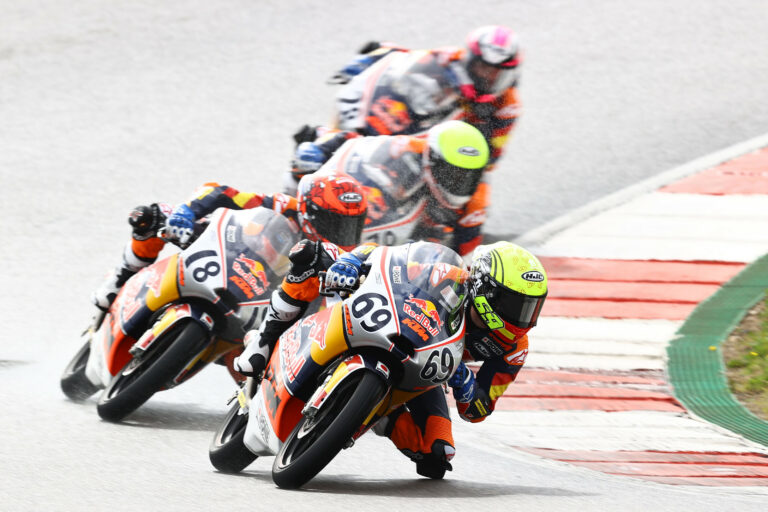 A Red Bull Rookies Cup is indul hamarosan – Görbe Somával