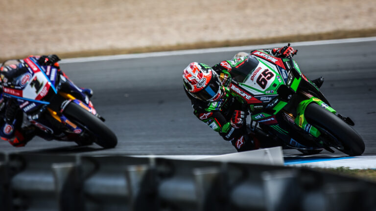 Estoril, WSBK: Újabb utolsó körös csata, újabb Rea-győzelem