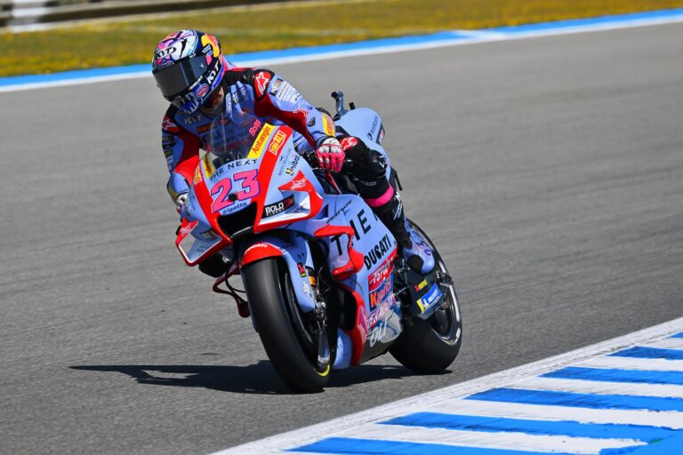 Friss borítást kap a friss stíluson is dolgozó Bastianini Ducatija