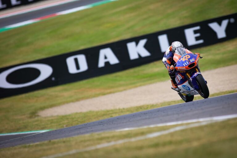 Mugello – Canet az első az edzések után