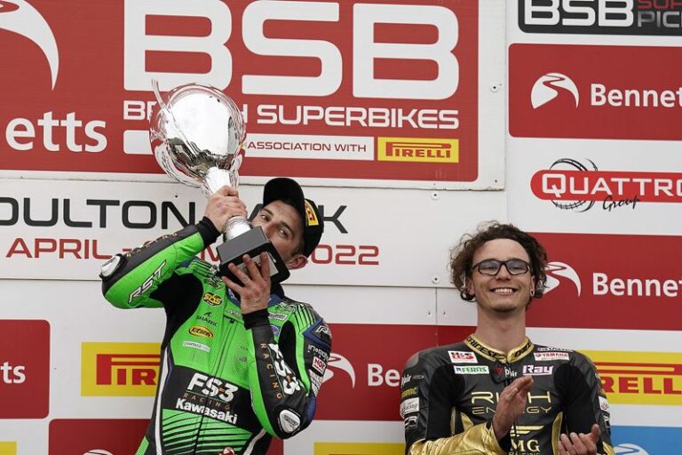 Oulton Park – BSB – Ray és Jackson a további győztesek, Haslam dobogón