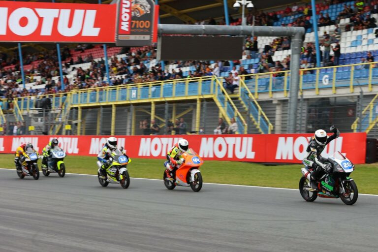 Assen – Varga és Vincze révén kettős magyar dobogó az NTC-ben