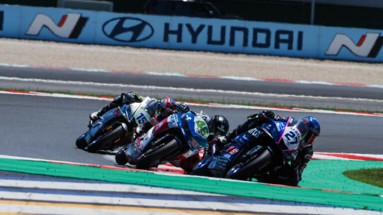 Misano – A WSSP300-as kategória ismét hatalmas befutókat hozott