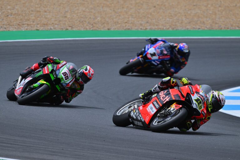 Nem Bautista és nem a Ducati pályája jelenleg Donington