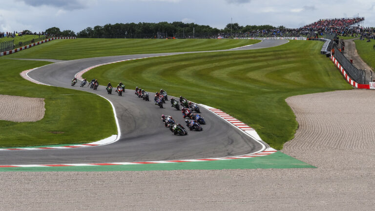 Donington, a Superbike-világbajnokság bölcsője