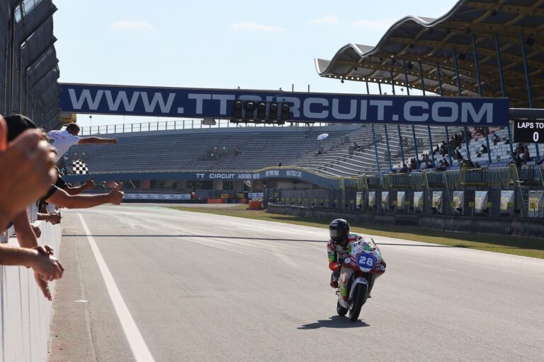IDM Assen – Farkas Kevin oktatott a szombati NTC futamon!