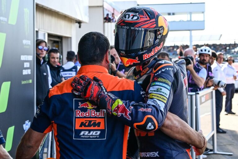 Silverstone: Fernández az utolsó körben biztosította be a győzelmet
