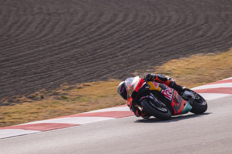 Hazai pályáján körözött Brad Binder a KTM-mel