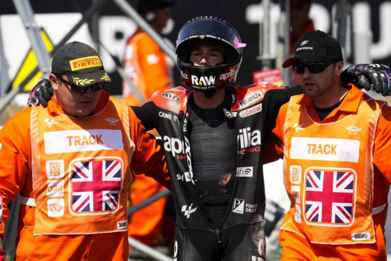 Aleix Espargaró törött sarokkal versenyzett Silverstone-ban