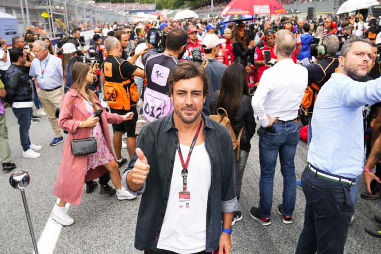 Fernando Alonso is jó ötletnek tartja a sprintfutamokat