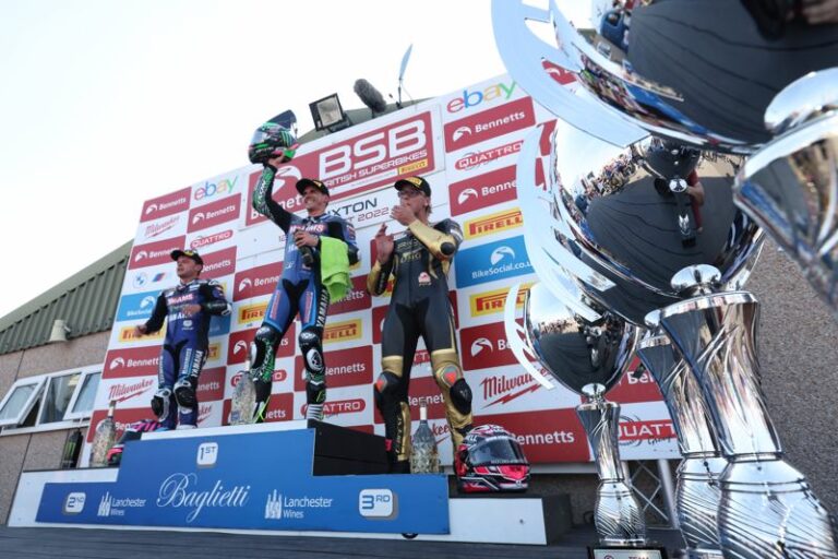 Thruxton BSB – O’Halloran az élen, célfotó a második helyen