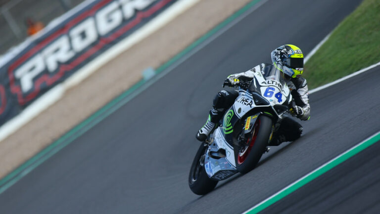 Magny-Cours – Caricasulo húzta be a pole pozíciót, Sebestyén 12.