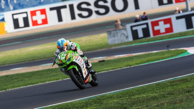 Magny-Cours: Steeman kezdett az élen, Számadó Máté 26. az első szabadedzésen