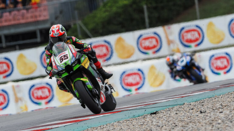 A Honda és a Kawasaki nem pihen a hétvégén