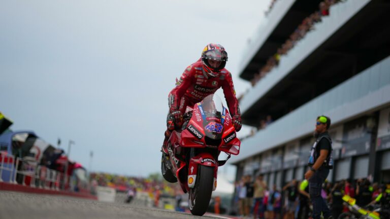 Motegi: 68 ezredmásodpercen belül az első 4 Miller vezetésével