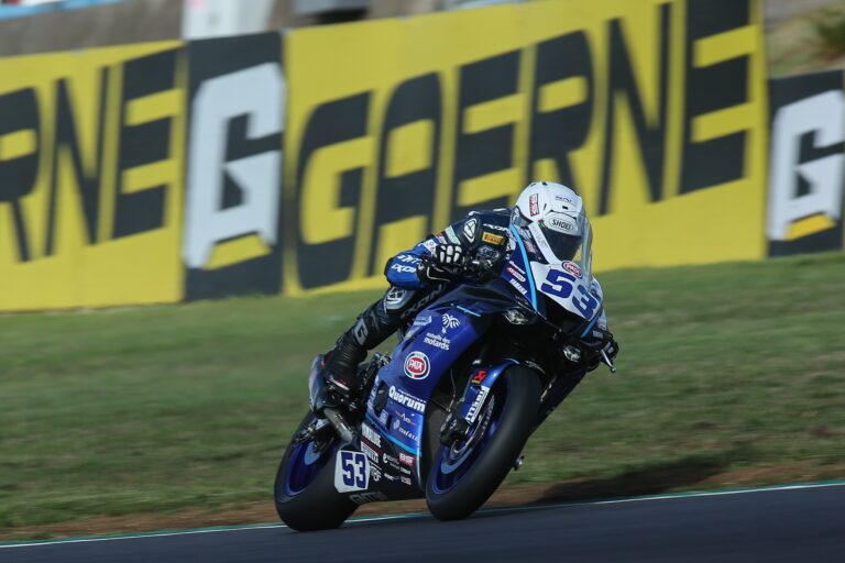 Magny-Cours: a szabadkártyás Debise a délután legjobbja, Sebestyén 14.