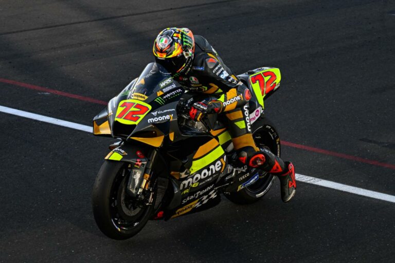 Hivatalos: Bezzecchi marad a VR46-nál 2023-ra