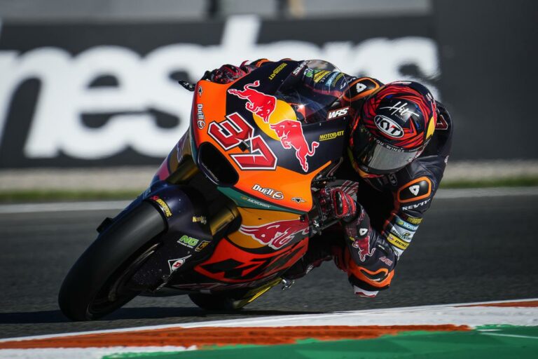 Valencia: Augusto Fernandez kezdett az élen, Ogura 7.