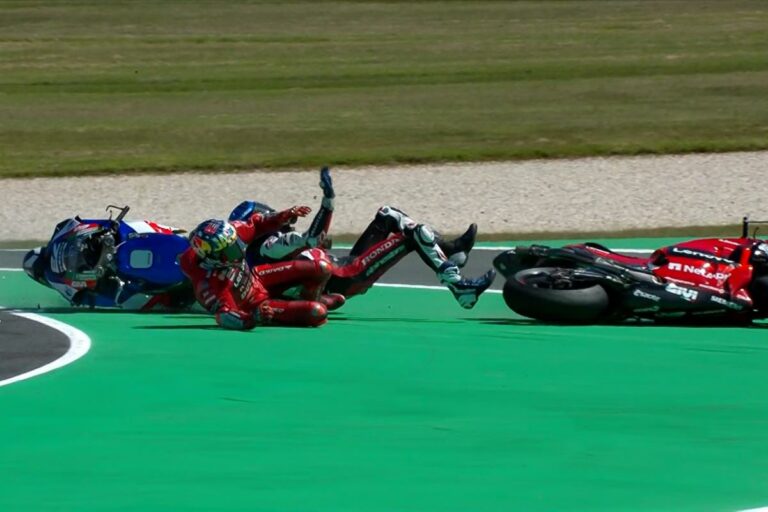 Márqueztől Márquezig – ezek voltak a 2022-es idény legijesztőbb balesetei a MotoGP-ben (videó)