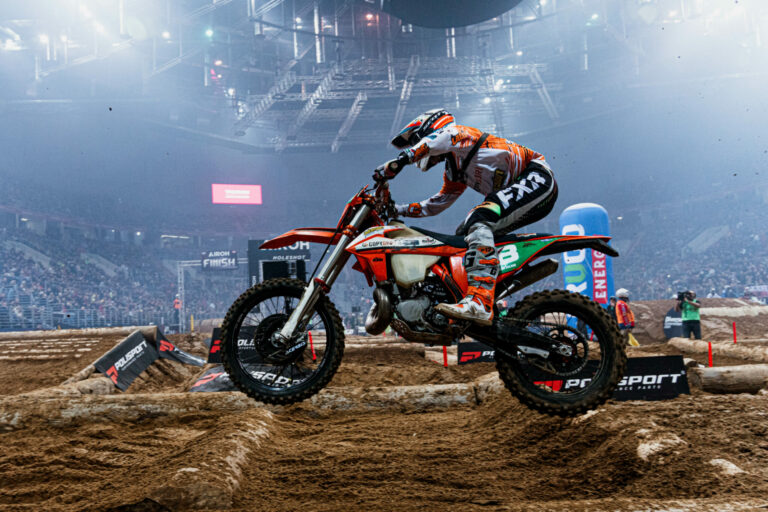Szerencséből és pechből is kijutott az Európa-kupa magyar döntőseinek a Superenduro-vb-n