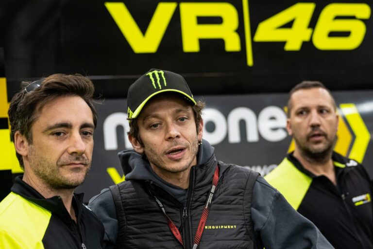 Valentino Rossi váratlanul visszatérhet a legnagyobb sikereit hozó gyártóhoz