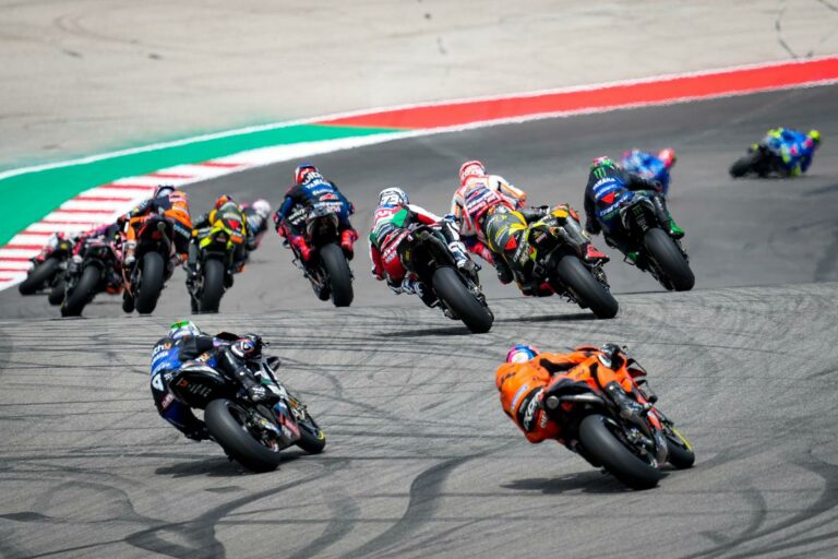 Újabb változásokat jelentettek be a MotoGP-ben