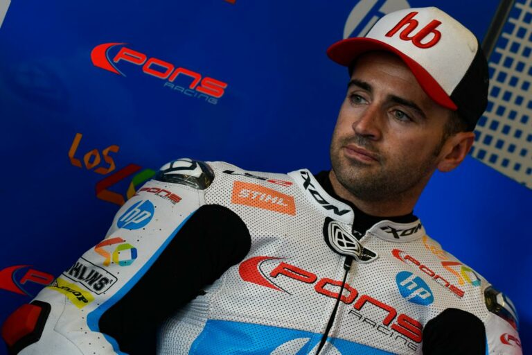 Újra bűncselekménnyel gyanúsítják a családon belüli erőszak miatt elítélt egykori MotoGP-pilótát