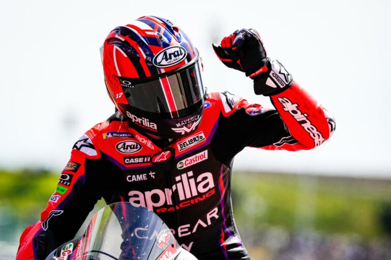 Viñales óriási áttörést ért el Silverstone-ban, megdöbbentő számokról beszélt