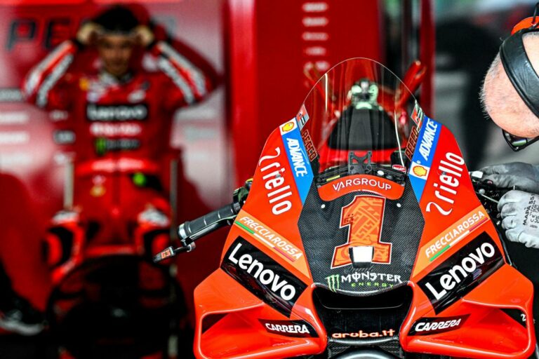 Érik a szócsata a MotoGP-ben ─ a Ducati sportigazgatója így reagált az Aprilia kifakadására