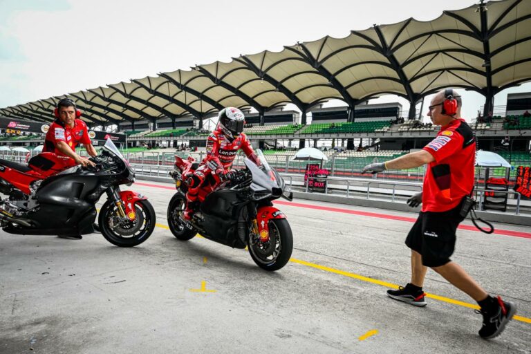 Túl sok a Ducati ─ az Aprilia versenyfőnöke intézkedéseket követel az ügyben