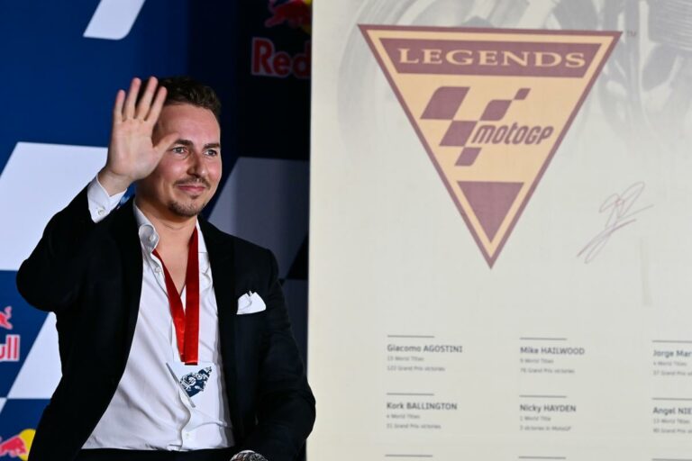 Korábbi oldalkocsis világbajnokkal tesztelt Jorge Lorenzo