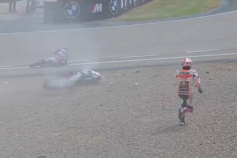 Zarco főnöke bírálta Marc Márquez viselkedését a hatalmas ütközés után (videó)
