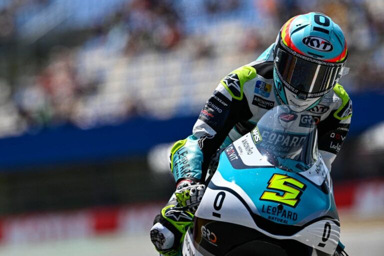 Óriási csata és utolsó körös oda-vissza előzés után Masià hatalmas győzelmet aratott a Moto3-ban