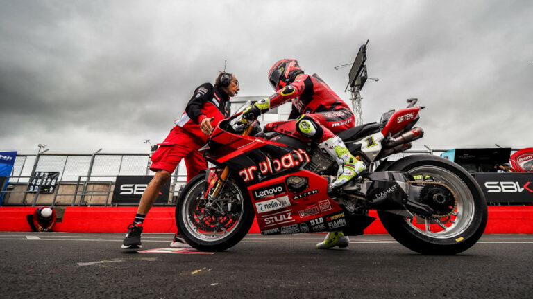 Megtörik Bautista dominanciája Doningtonban, vagy egy 12 éve tartó nyeretlenségi sorozat szakad meg?