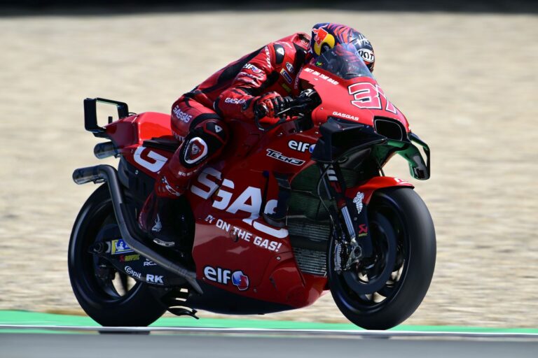 Mégis távoznia kell a MotoGP újoncának Acosta kedvéért?