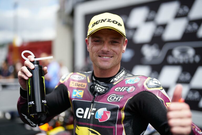 Sam Lowes ugyan csapatot nem, de bajnokságot vált 2024-ben
