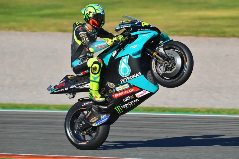 Két anekdota, amelyek megmutatják, hogy Rossi mennyivel a többiek előtt járt