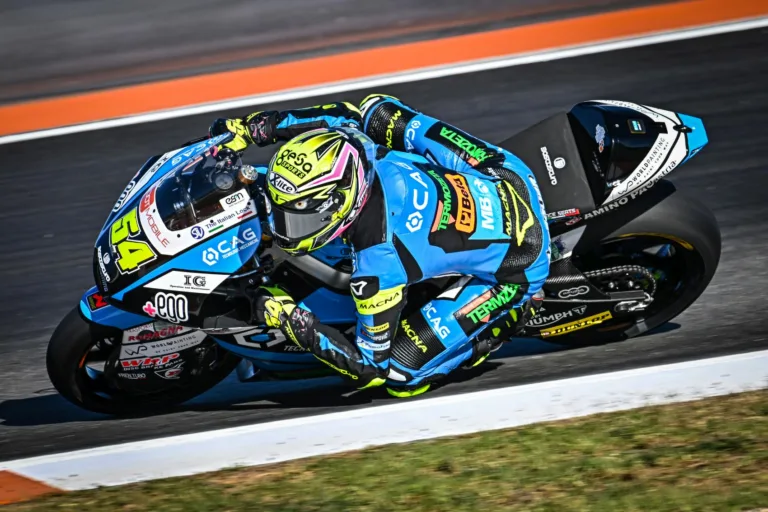 Nehezen fogadja el a több MotoGP-csapattal is szóba hozott versenyző, hogy helyette döntöttek