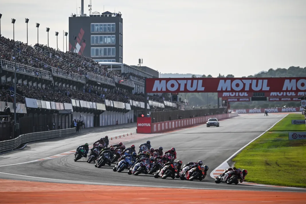 MotoGP, Valenciai Nagydíj 2023, futam, rajt