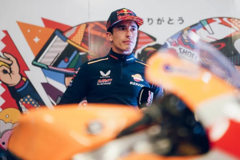 A kisöccsének tekinti Marc Márquezt az egyetlen ember, aki vele tarthatott a Hondától a Ducatihoz