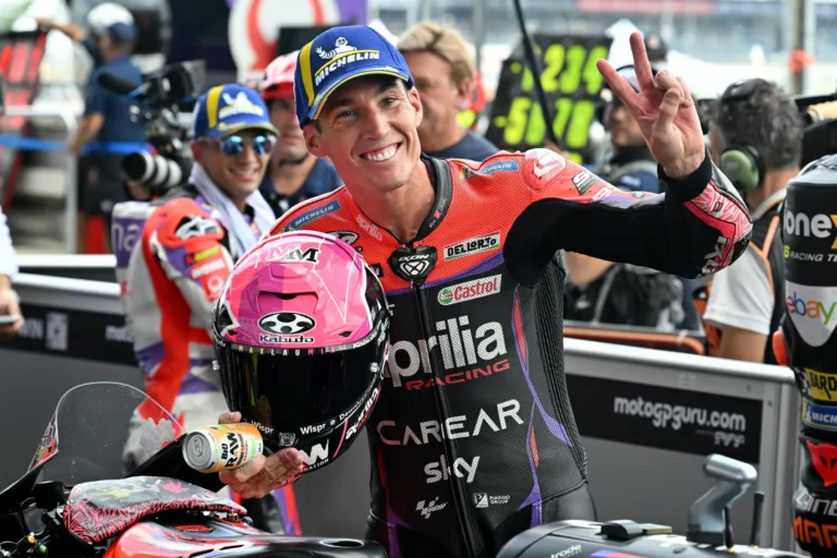 Aleix Espargaró viccelődött: Acosta nagyszájú, és nem annyira jó pilóta, mint sokan hiszik