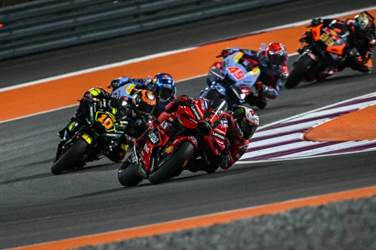 A királykategória amerikai világbajnoka szerint túl nagyra nőtt az elektronika szerepe a MotoGP-ben
