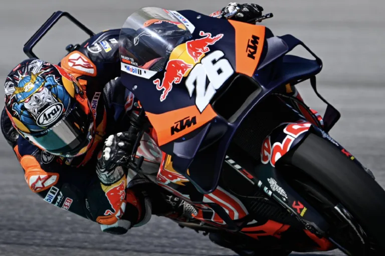 Újra pályán a MotoGP: a KTM volt a leggyorsabb a szezon első hivatalos tesztnapján