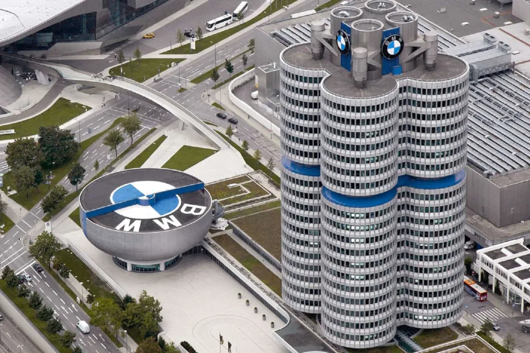 BMW központ, München