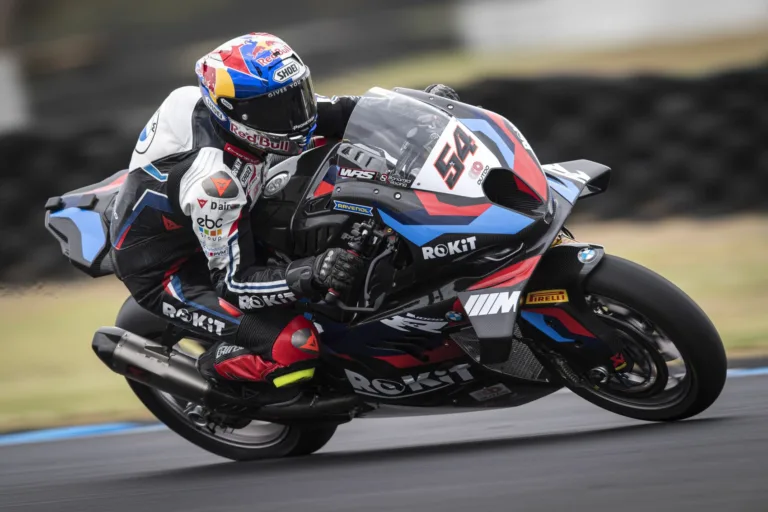 A Ducati tesztpilótája szerint olyan a BMW a Superbike-világbajnokságban, mint a KTM a MotoGP-ben