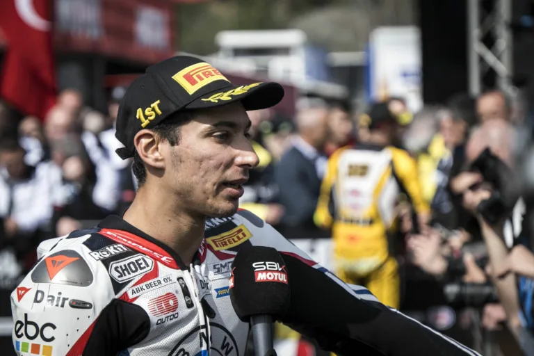 Vb-cím a BMW-vel, majd jöhet a MotoGP? – Razgatlıoğlu komoly célt tűzött ki maga elé